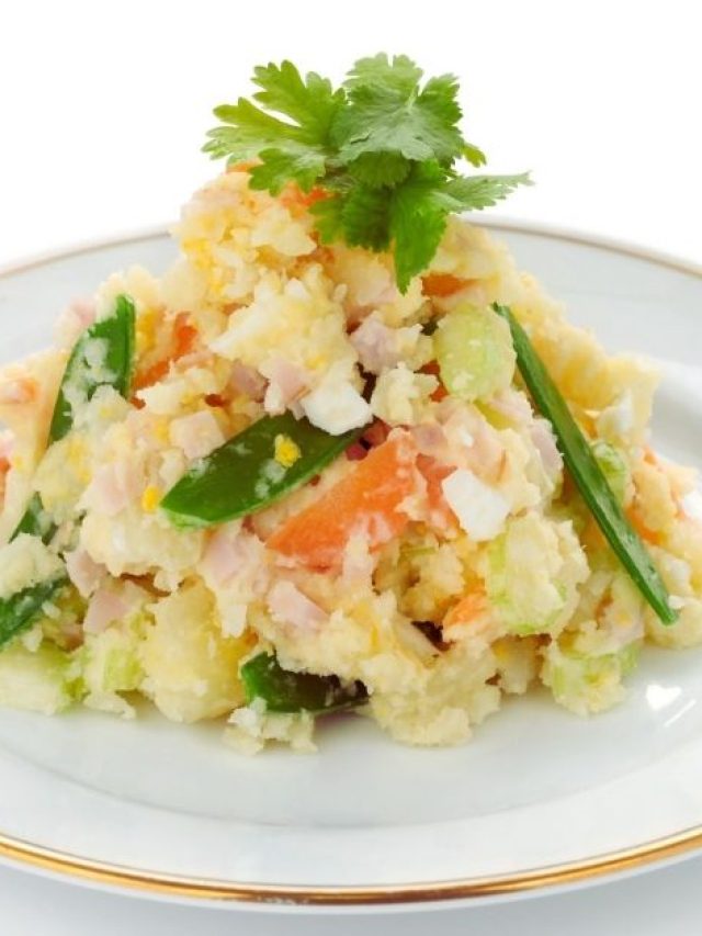 A vó Naoca trás a receita de salpicão de bacalhau natalino que é um prato...
