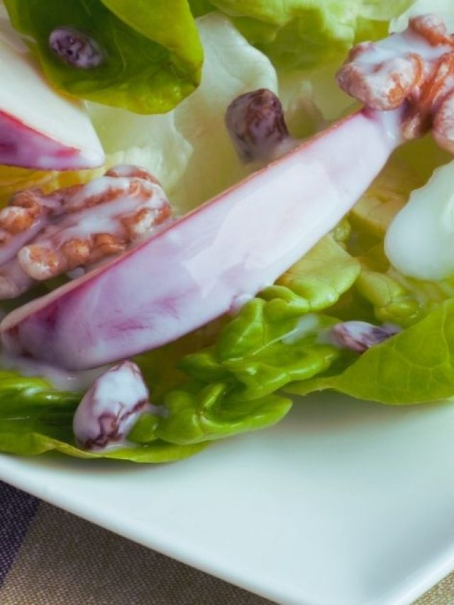Vó Naoca trouxe uma receita de salada tropical natalina para você fazer em sua ceia...