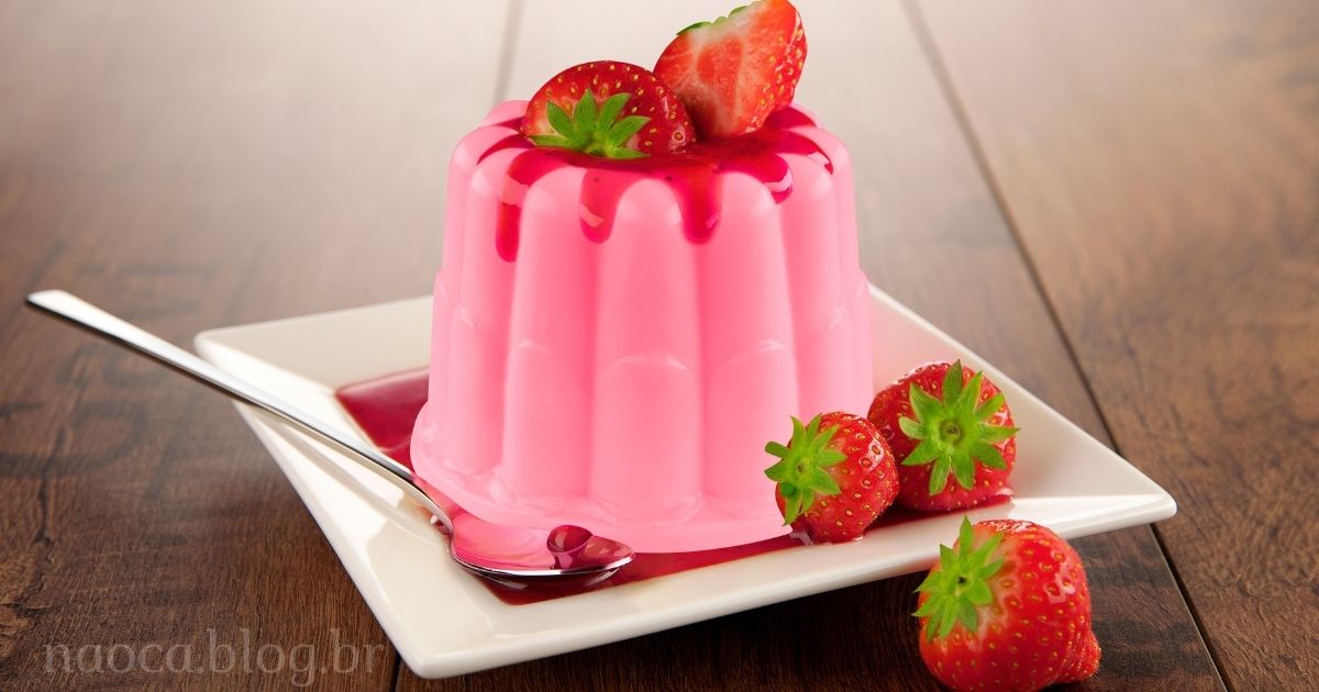 Sobremesas: Pudim de Geladeira de Morango