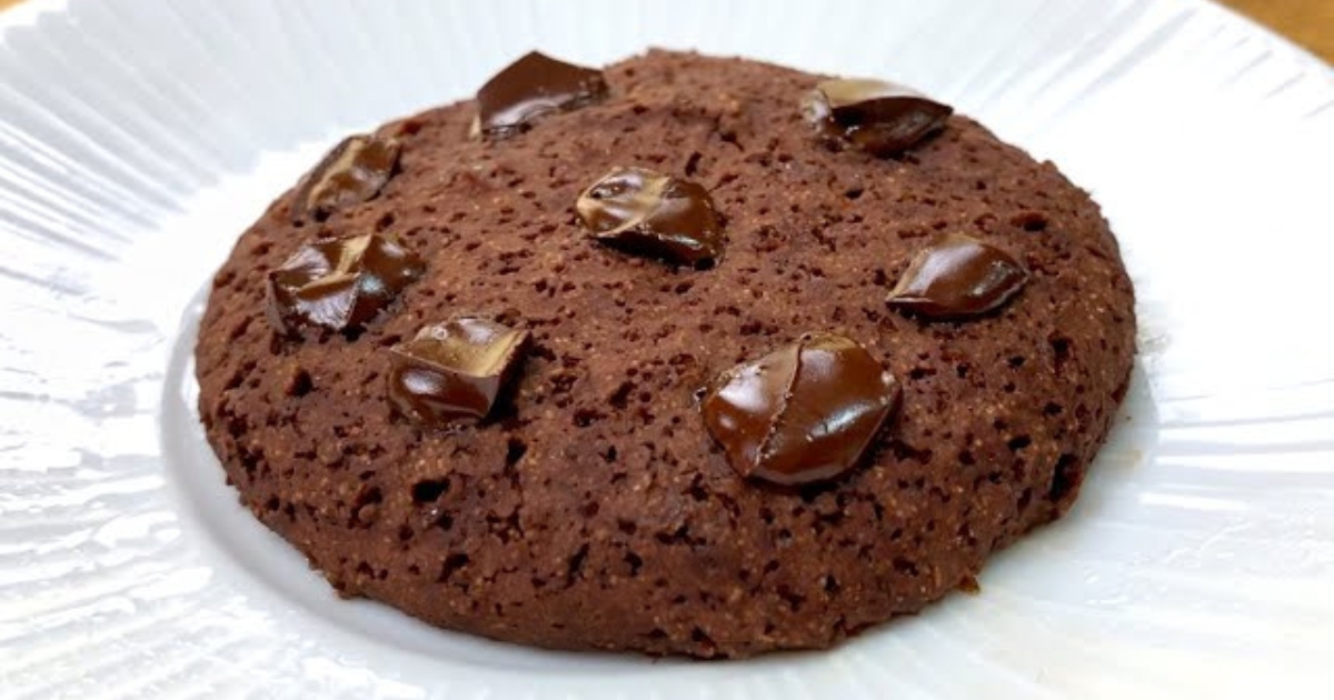 Cookie de Chocolate Low Carb Pronto em 1 Minuto!