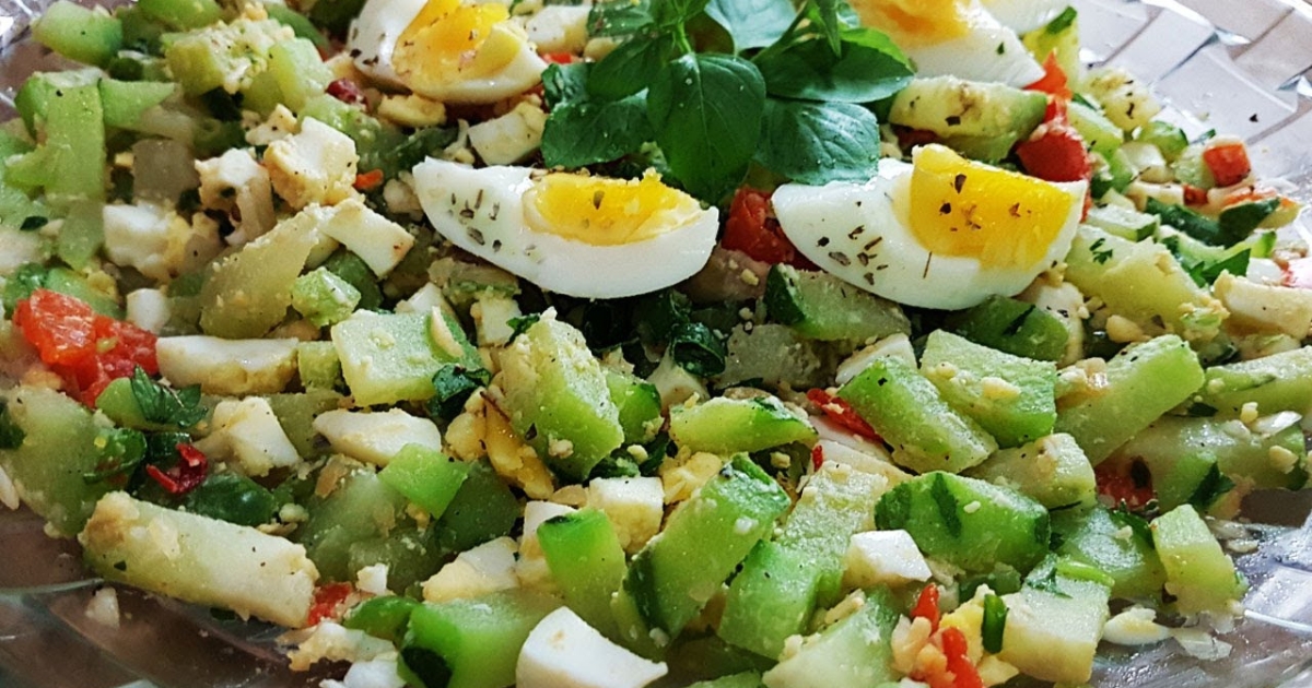 Salada de Chuchu e Ovo: A melhor versão que combina com vários pratos