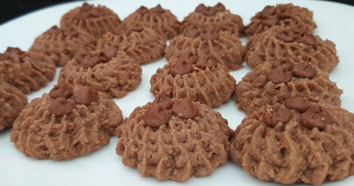 biscoitos amanteigados com gotas de chocolate