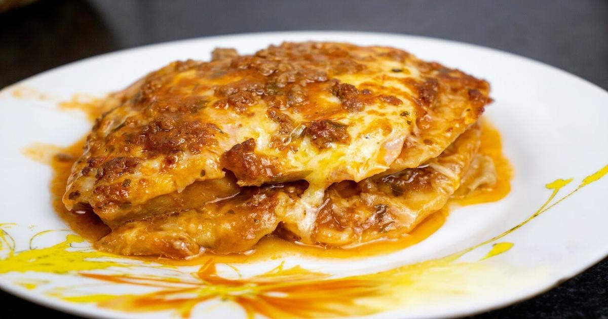 A lasanha de berinjela é uma alternativa deliciosa à tradicional lasanha de massa. Nesta receita,...