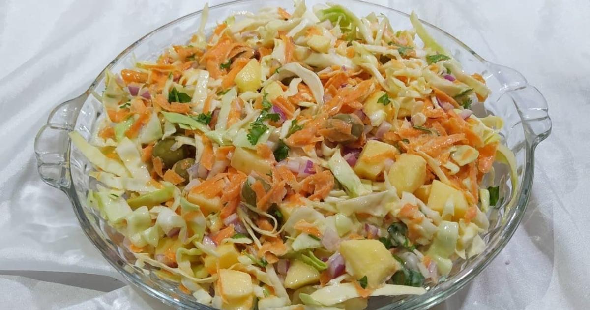 salada de repolho com maçã