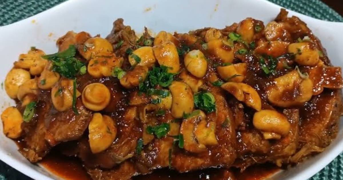 Lombo com molho de cerveja preta e champignons