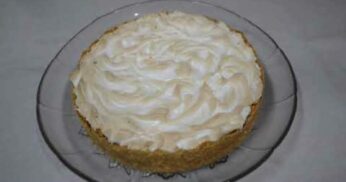 Torta de Limão Irresistível com Merengue Dourado