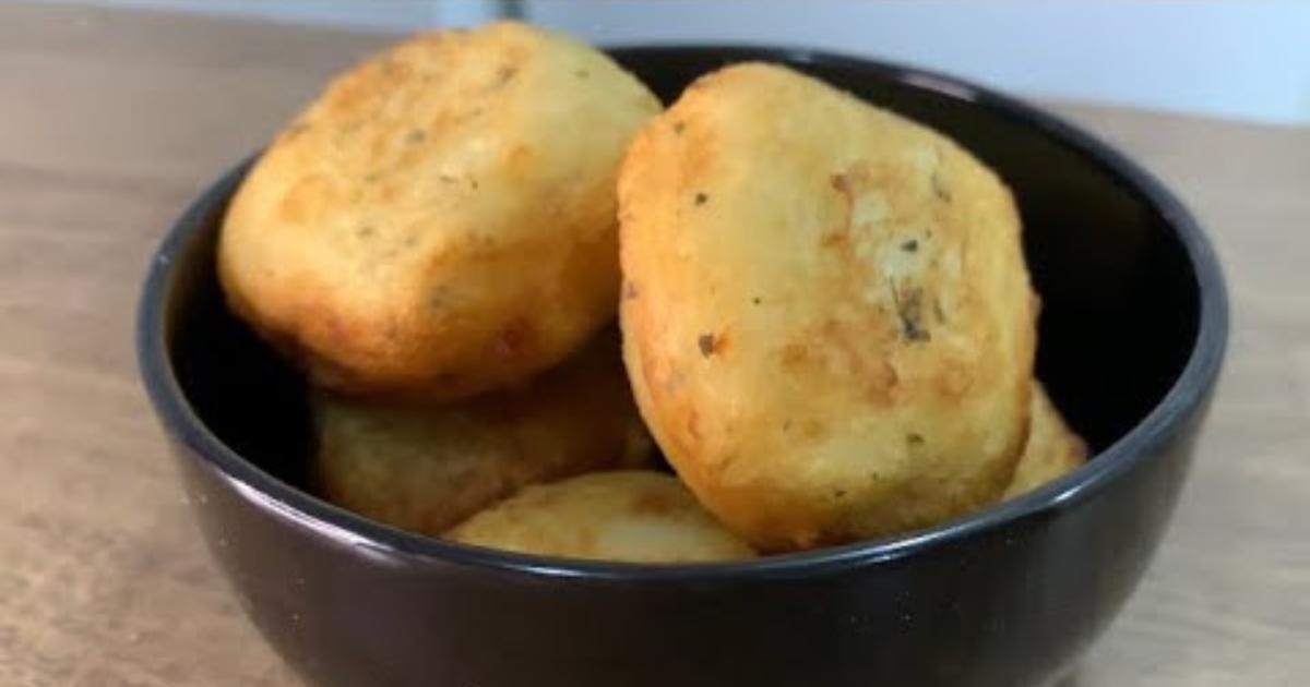 bolinho de batata com queijo