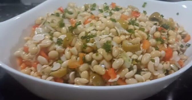 Saladas: Salada de Soja Colorida e Nutritiva Para Refeições Leves e Deliciosas