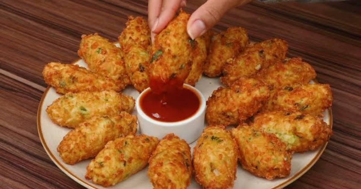 Essa receita é perfeita para transformar sobras de arroz em um petisco delicioso. Os bolinhos...