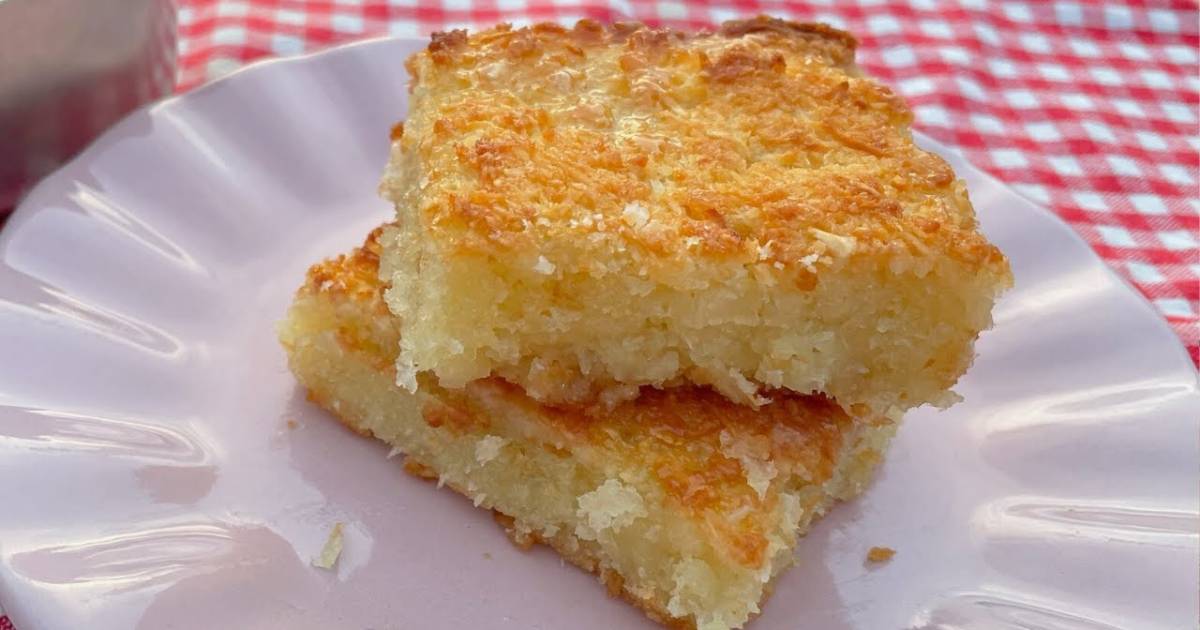 Bolo de Mandioca com Calda de Açúcar