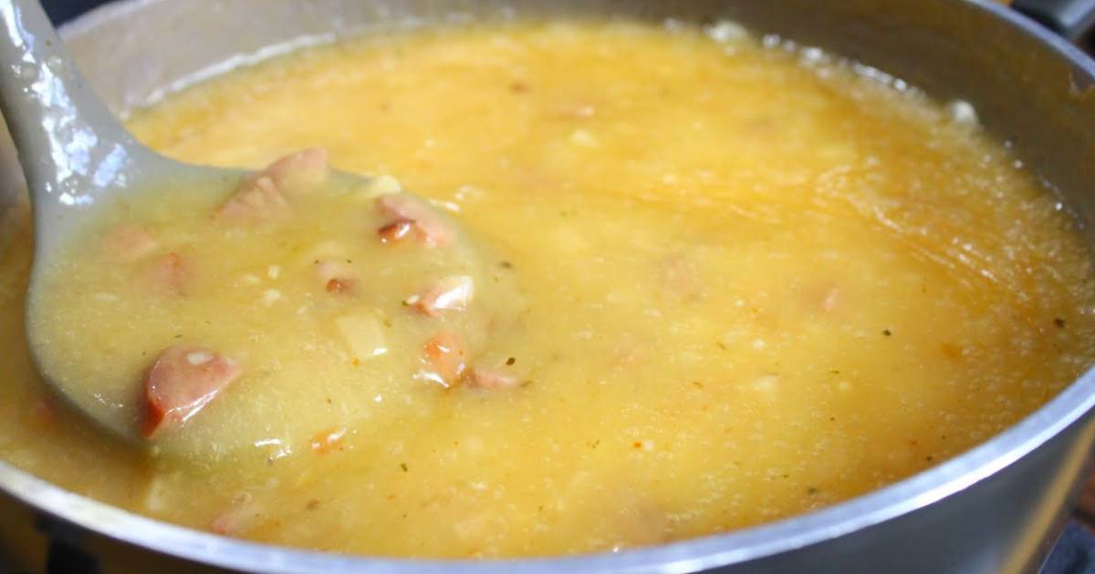 Caldo de Mandioca com Calabresa