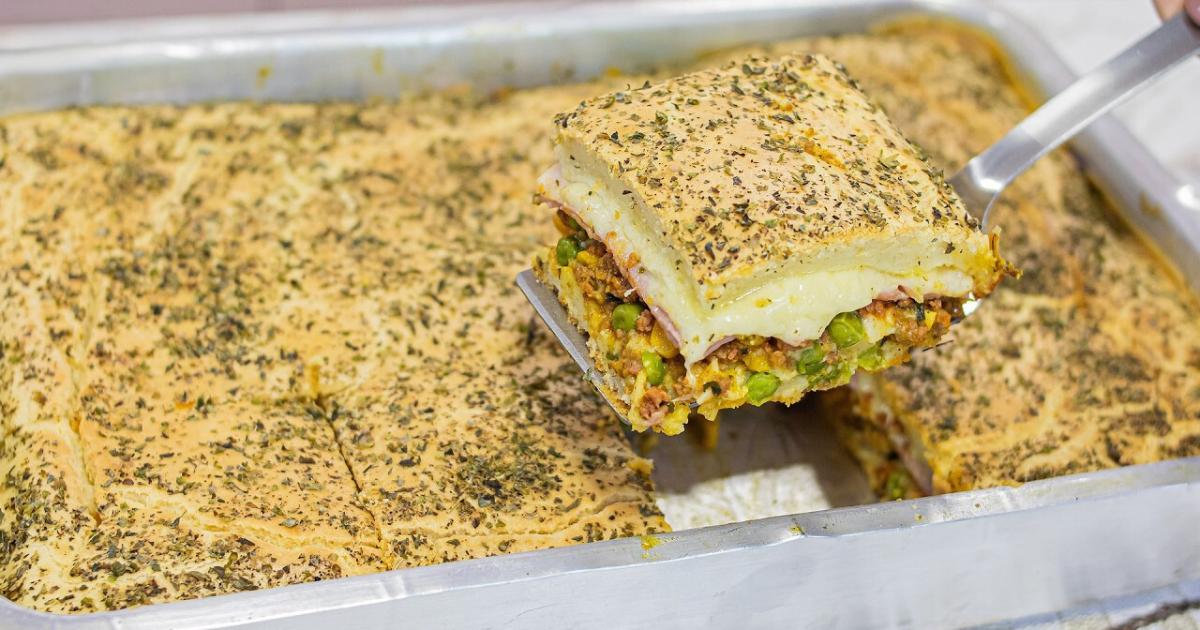 Torta de Carne Moída Com Presunto e Queijo