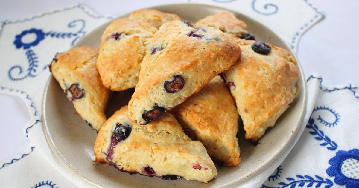 scones de mirtilos e laranja