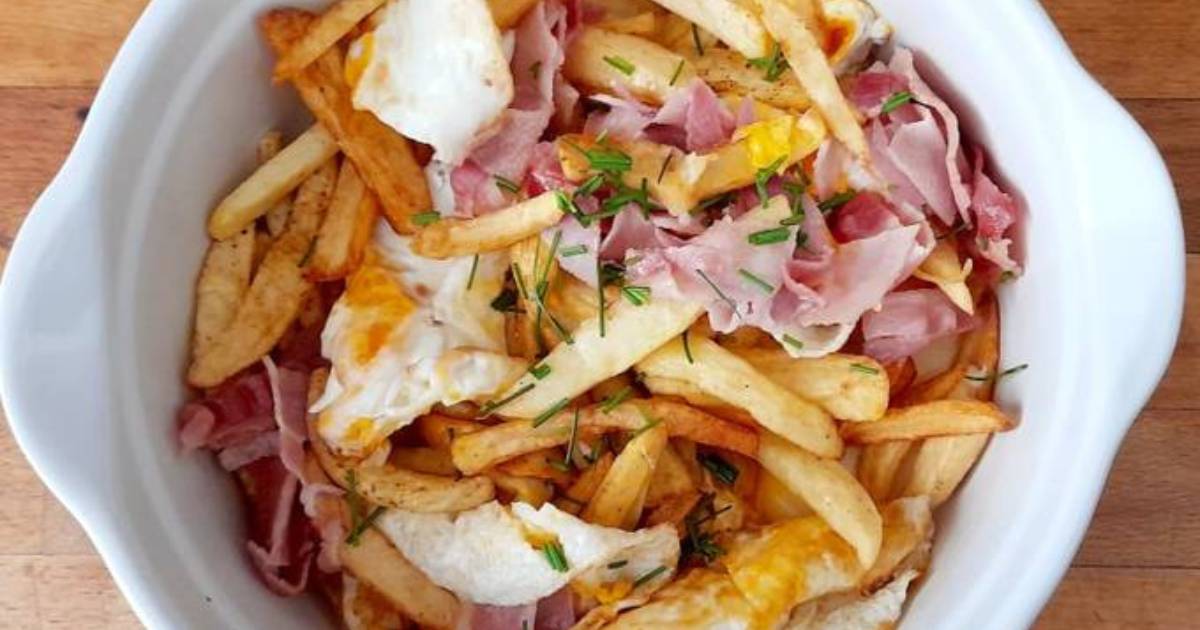 Os ovos rotos na Airfryer são uma receita prática e deliciosa que você pode preparar...