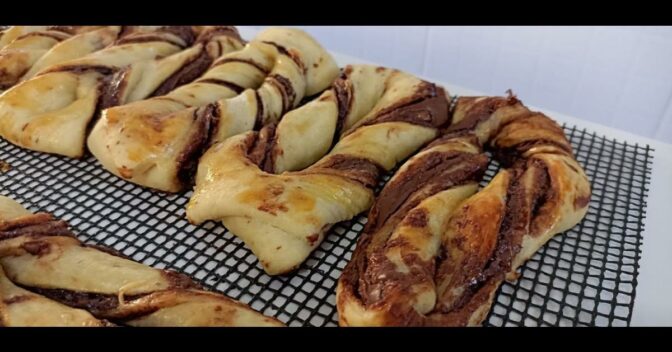 Lanche: Pão Trançado de Nutella