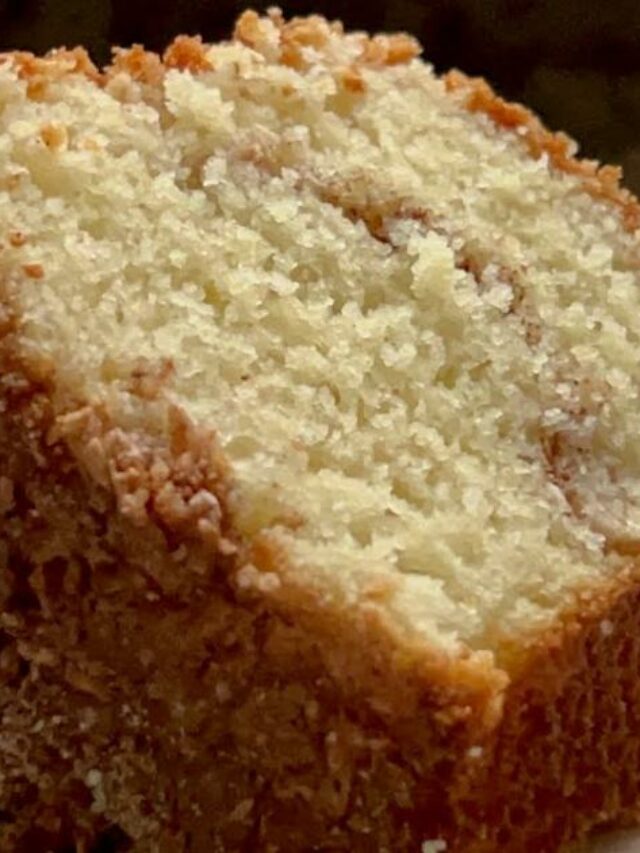 Este Bolo Super Fofinho e Delicioso é a opção perfeita para acompanhar um café ou...