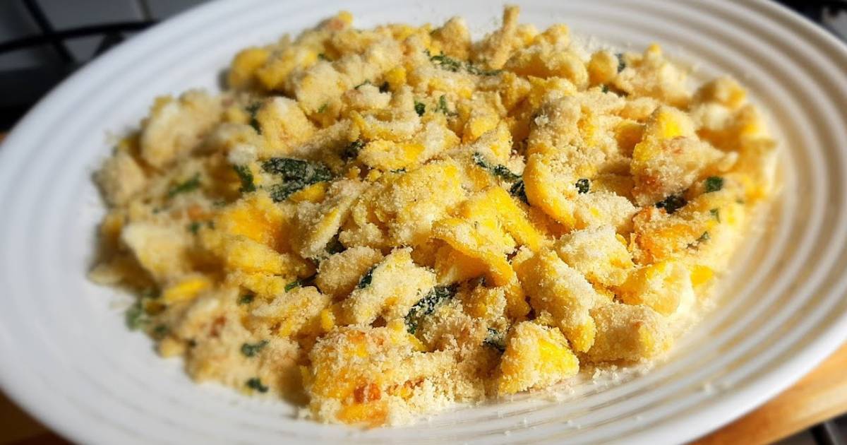 Aprenda a fazer uma farofa de ovo fácil e deliciosa. Receita prática, perfeita para acompanhar...