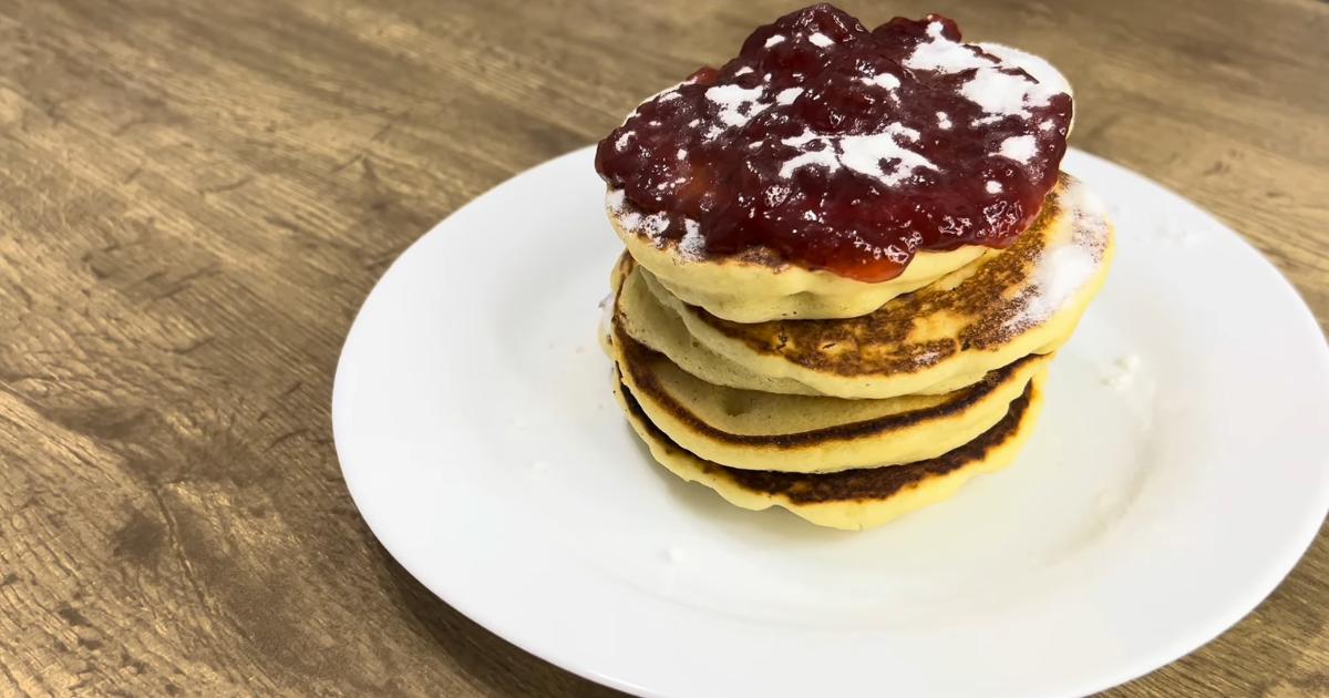 Panqueca americana fácil e deliciosa: receita fofinha, rápida e perfeita para qualquer ocasião!...