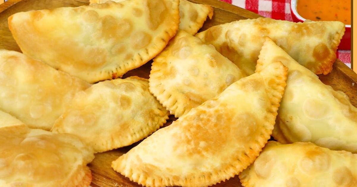 Pastel caseiro com 2 ingredientes simples: farinha de trigo, sal e água....