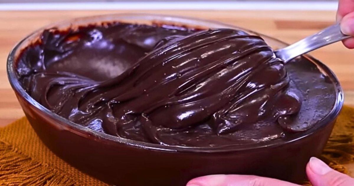 Recheio de Chocolate Estruturado para Bolos