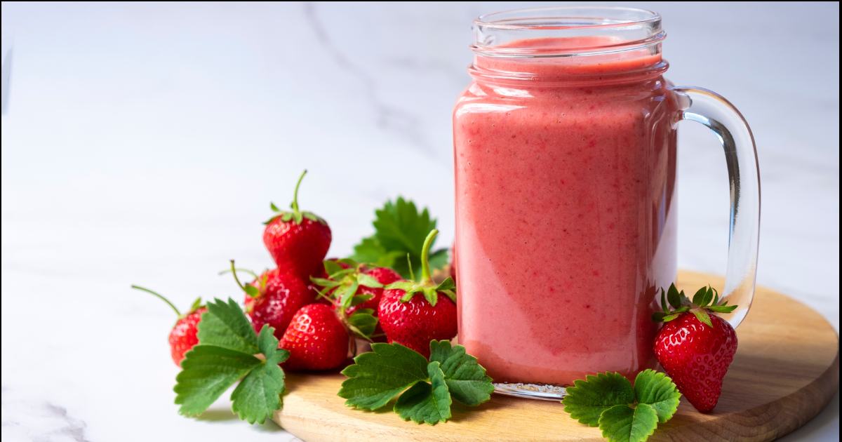 Receita de vitamina de frutas sem leite, aveia e chia, deliciosa e saudável....