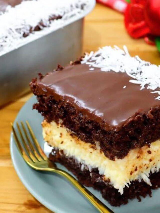 O Bolo Prestígio Gelado Fofinho e Gostoso é uma sobremesa irresistível que combina a leveza...