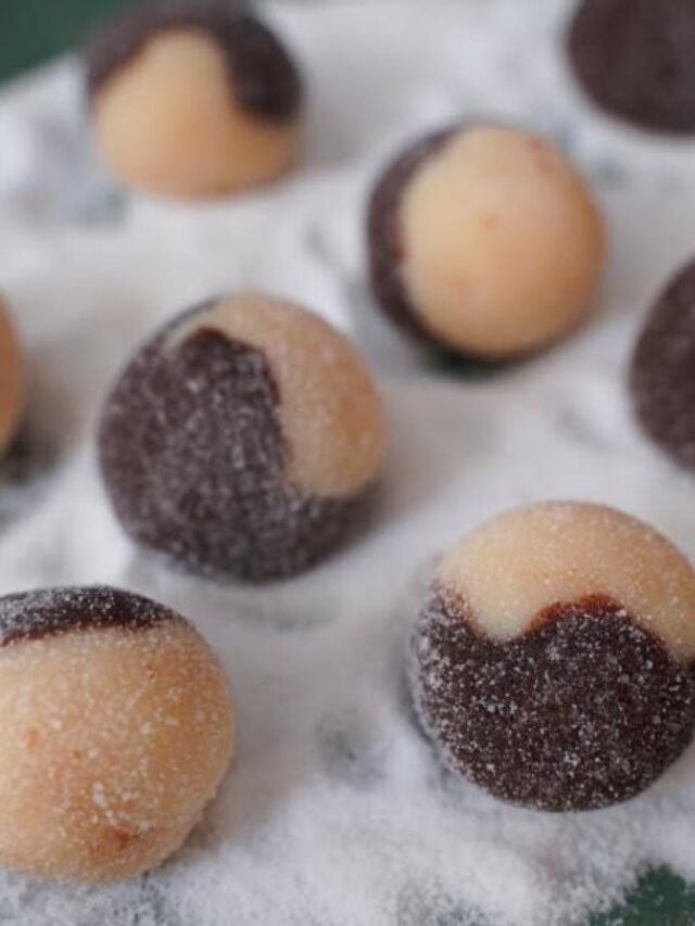 O Brigadeiro Casadinho é uma versão especial do tradicional brigadeiro, combinando as texturas e sabores...