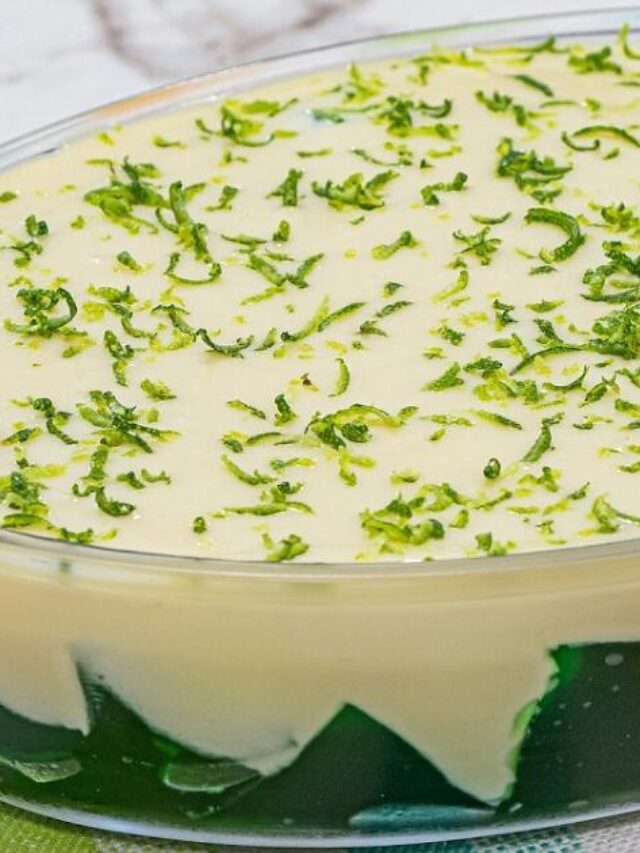 A sobremesa gelada cremosa de limão com 4 ingredientes é uma opção deliciosa e refrescante...
