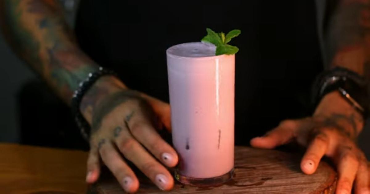 Receita fácil e cremosa de Batida Espanhola com vinho e leite condensado....
