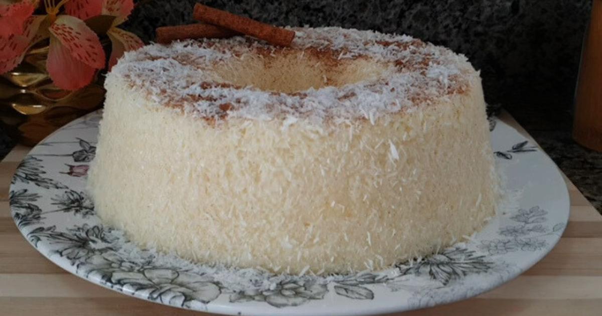 Receita fácil e deliciosa de bolo de tapioca sem forno e com sabor irresistível....