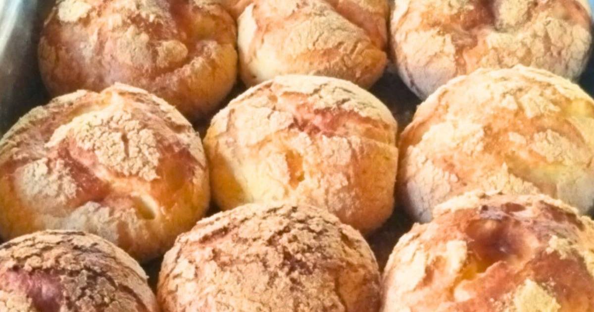 Aprenda como fazer broinhas de fubá de milho leves e deliciosas, com opções de recheio....