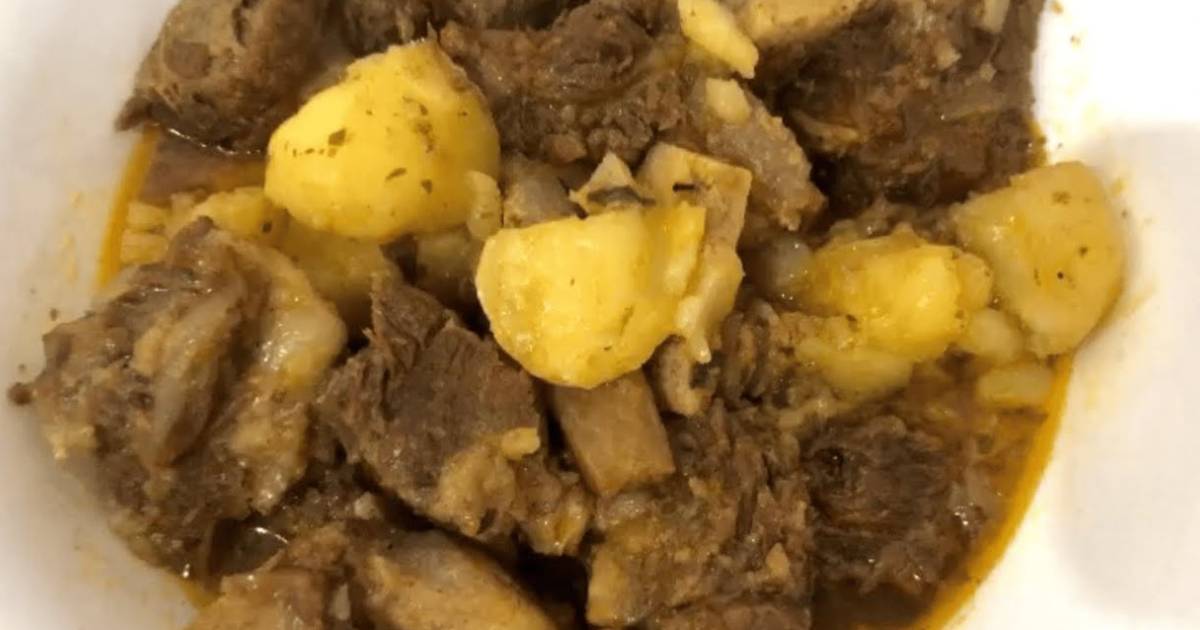 Aprenda a preparar uma Costela com Batatas na Panela de Pressão de dar água na...