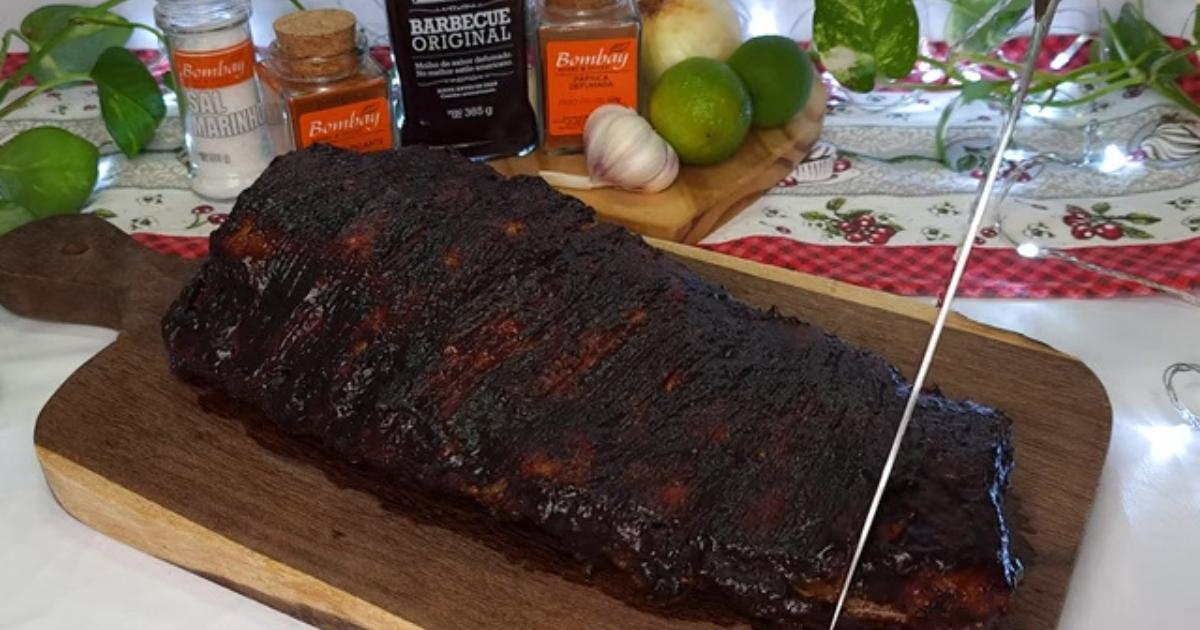 Aprenda como fazer costela de porco de churrasco sem sujeira e com muito sabor!...