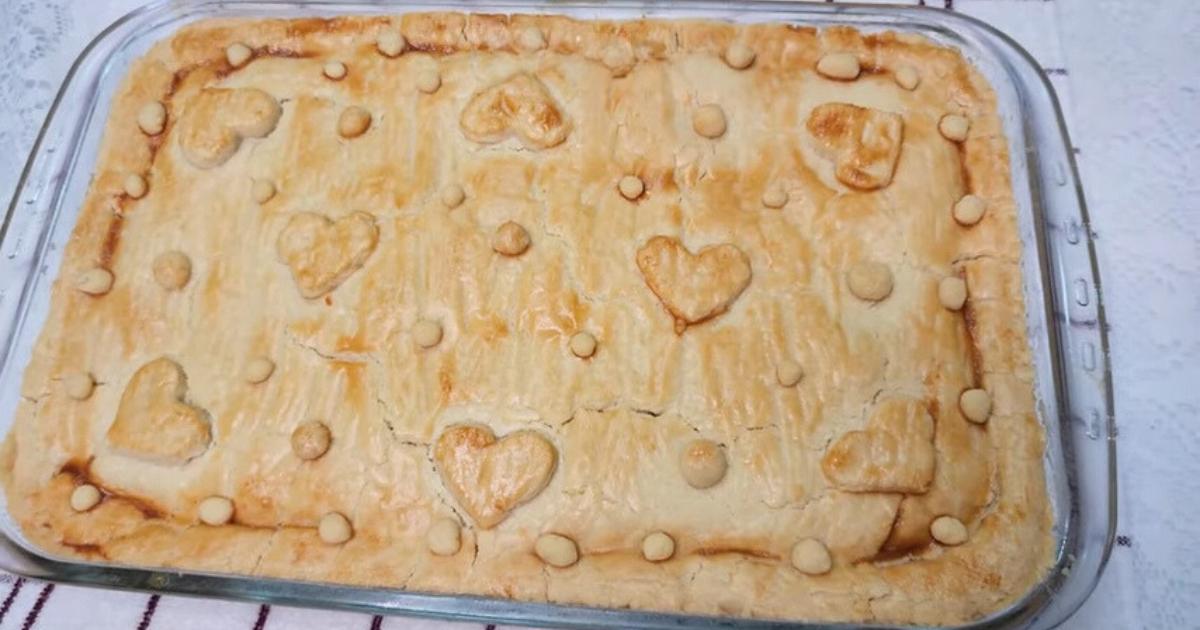 Empadão de Frango na Travessa com Recheio Cremoso Para o Natal