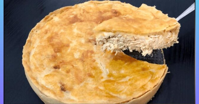 Lanche: Empadão de Frango ao Molho Branco