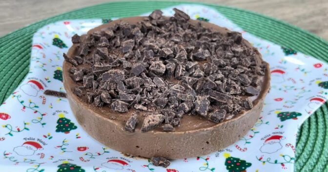 Sobremesas: MOUSSE DE CHOCOLATE COM APENAS 2 INGREDIENTES: FÁCIL E DELICIOSO!