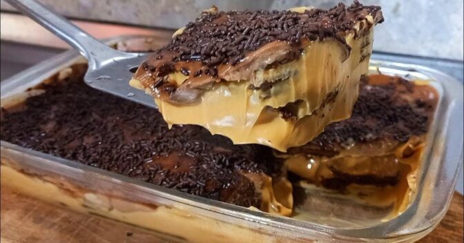 Sobremesas: Pavê de Doce de Leite com Café