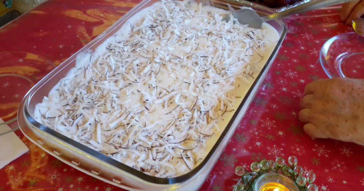 Pavê de panetone com creme de chocolate e coco fresco, perfeito para aproveitar sobras do...