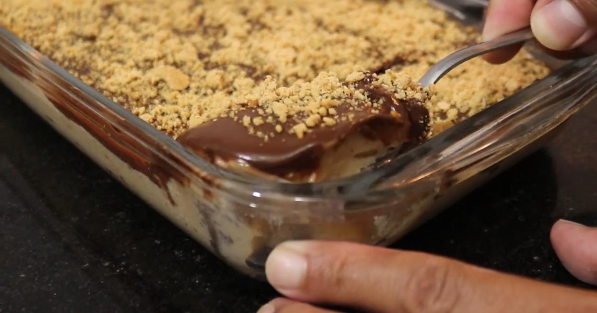 Pavê de paçoca com chocolate é a escolha certeira para quem quer surpreender a família...