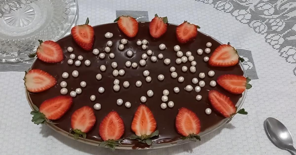 Essa Sobremesa de Morango Não Pode Faltar no Seu Natal!