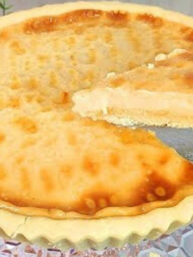 Torta de leite condensado fácil, com massa crocante e recheio cremoso que derrete na boca!...