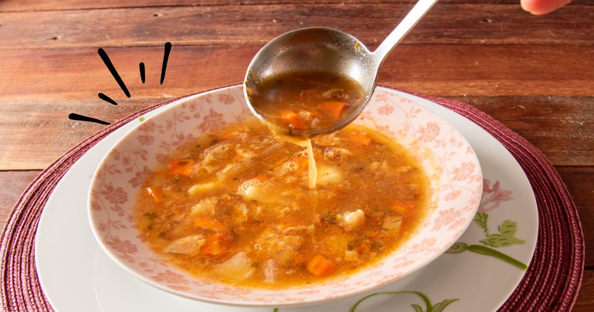O caldo de mocotó é uma receita tradicional brasileira conhecida por ser nutritiva e acessível....
