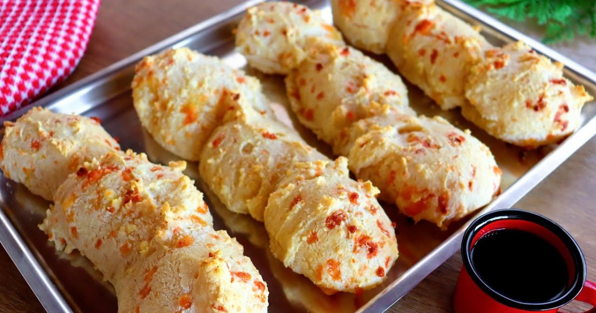 Aprenda a fazer biscoitos de polvilho com mussarela, crocantes e macios....