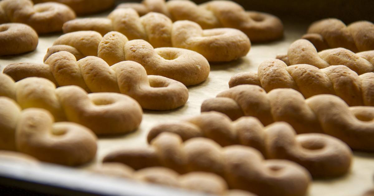 Aprenda a fazer Bolacha Trancinha de Sal Amoníaco, uma receita tradicional que derrete na boca...