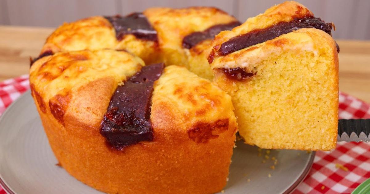 Aprenda a fazer esse bolo Romeu e Julieta fofinho e prático. Receita sem farinha de...