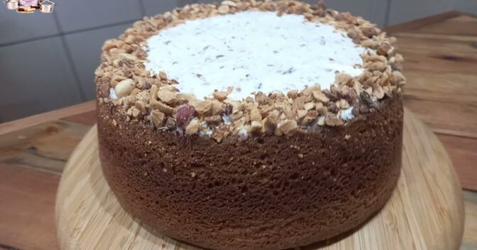 Bolos: Bolo de Amendoim com Cobertura Gourmet