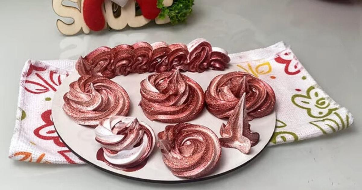 Transforme Seu Chantilly em uma Luxuosa Obra de Arte para Bolos