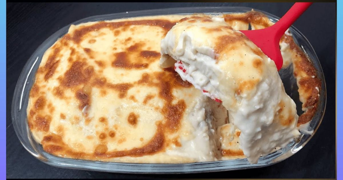 Panquecas de frango ao molho branco cremoso: simples, deliciosas e perfeitas para o almoço....