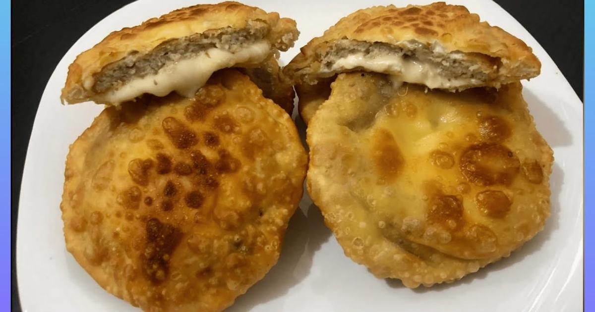 Receita de pastel burger fácil e deliciosa, combinando pastel e hambúrguer em um lanche perfeito....