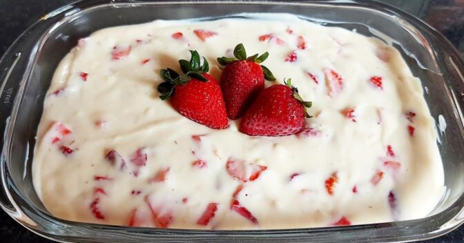 Especiais: Sobremesa de Morango Gelada
